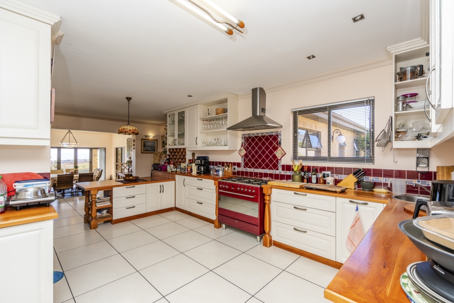 4 Bedroom Property for Sale in Myburgh Park Western Cape